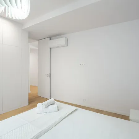 Apartment Marques De Pombal Grand Prestige By Homing